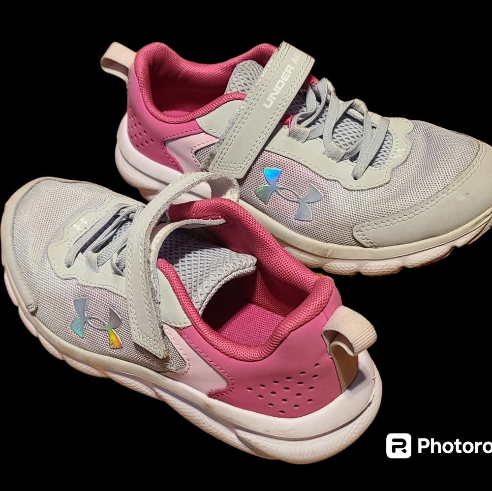 Under Armour kids assert lightweight sneaker|strap closure shiny‎ - Picture 3 of 14